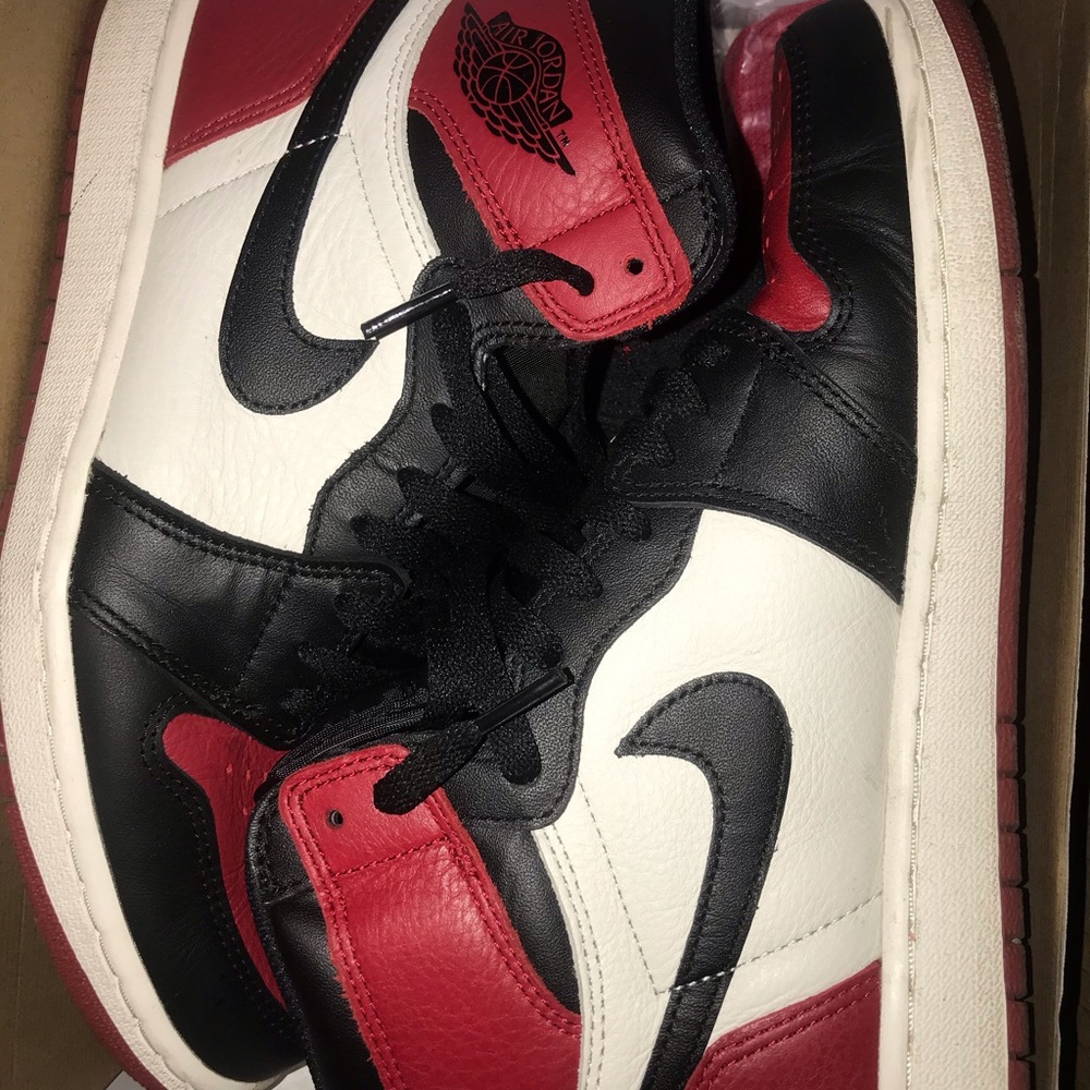 Jordan 1 bred toe size 9.5